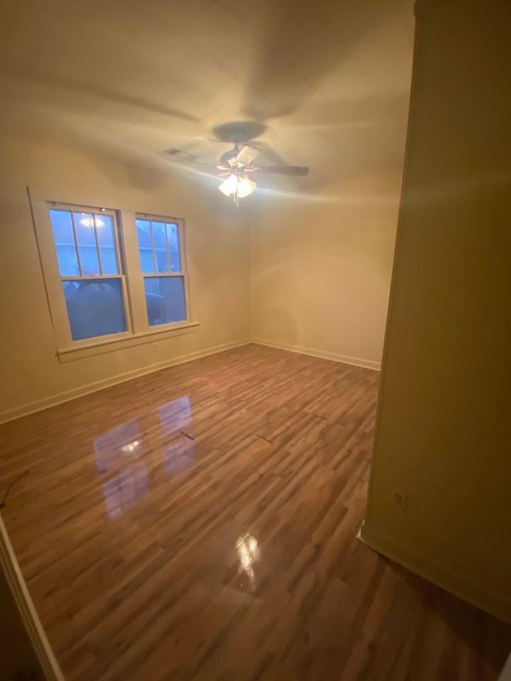 803 University Street - Photo 3 of 14