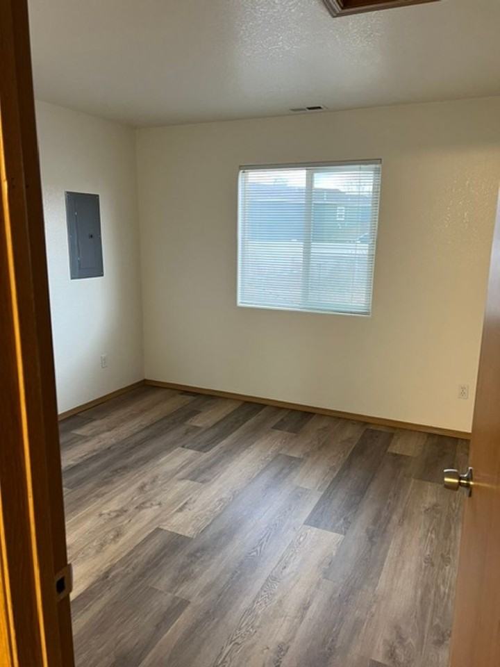 2802 Ontario St - Photo 3 of 14