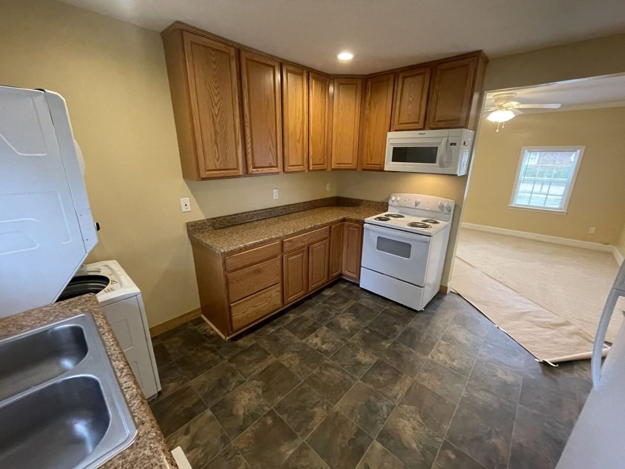 107 N Wakefield St - Photo 6 of 14