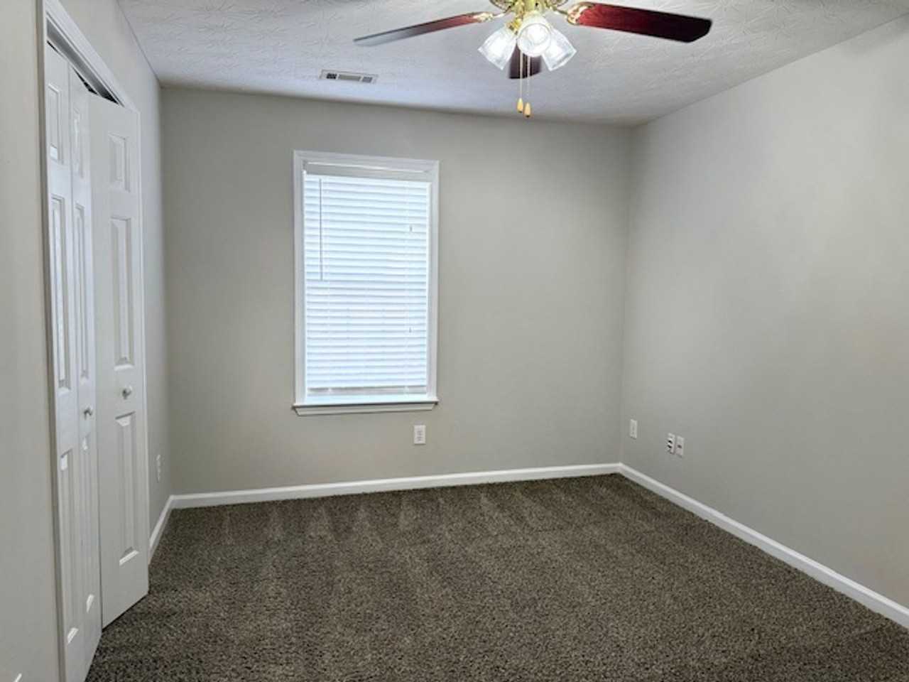 2034 Elm Grove Ln - Photo 4 of 13