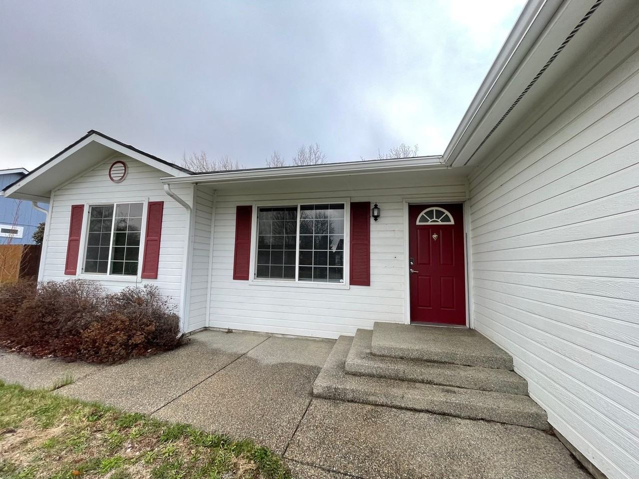 1359 W Tanager Ave - Photo 2 of 16