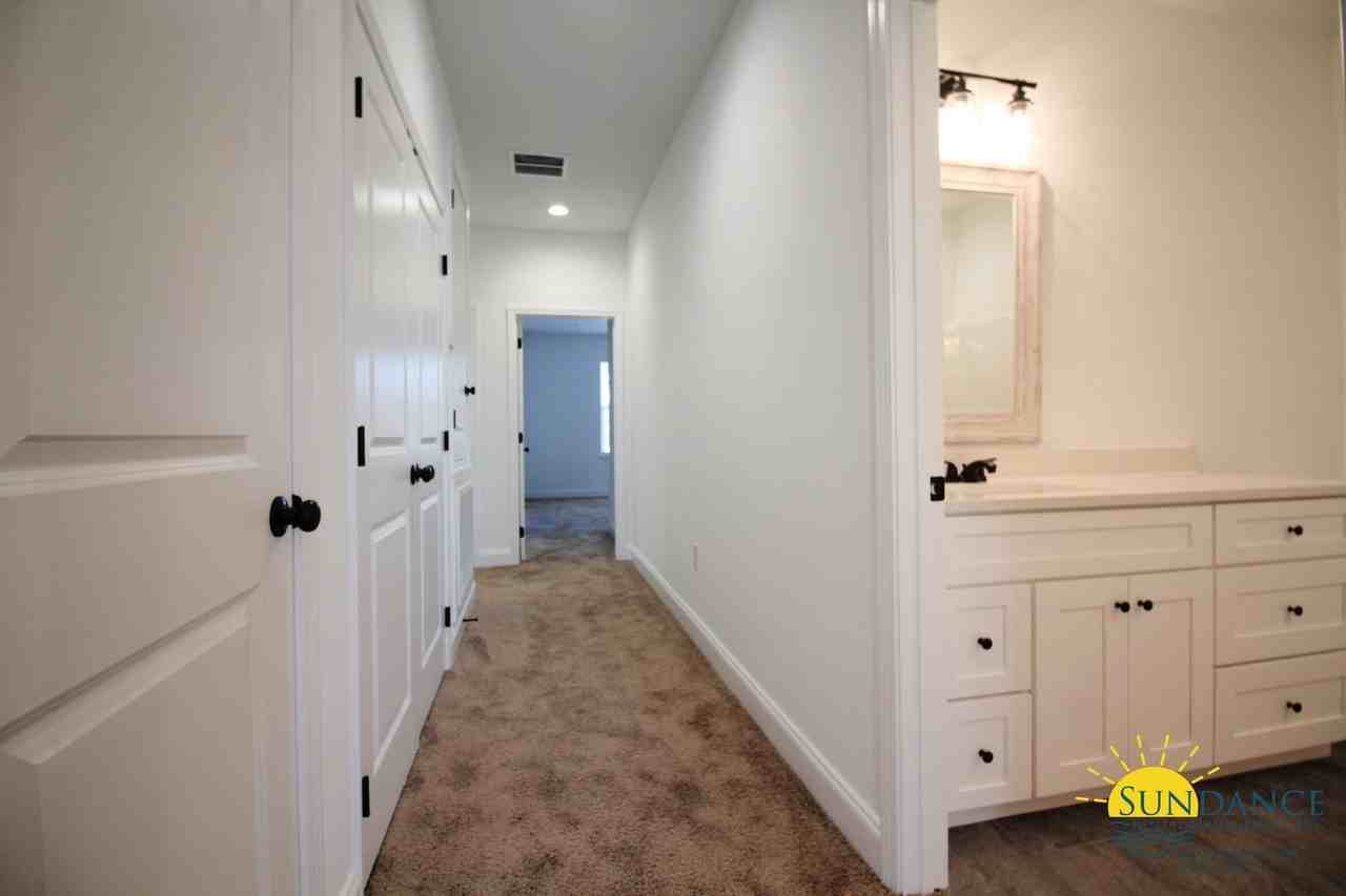 8 Alder Ave Se - Photo 7 of 18
