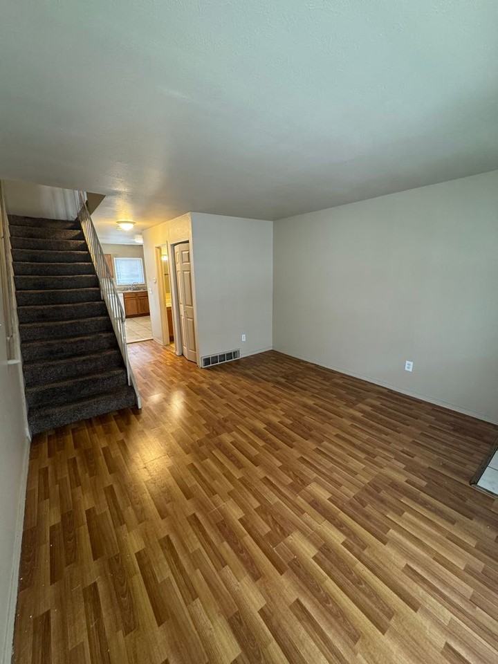 15759 E 13th Pl - Photo 3 of 14