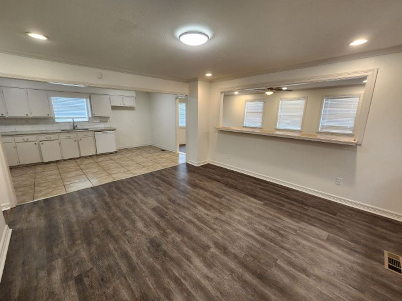 3112 Potter St - Photo 2 of 24