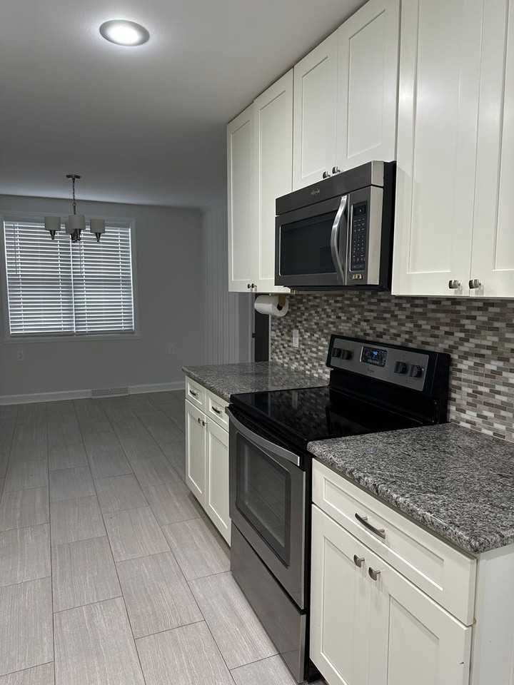 3201 Dublin Rd - Photo 3 of 10