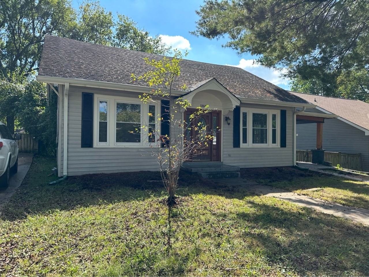 1304 Douglas Ave - Photo 2 of 15