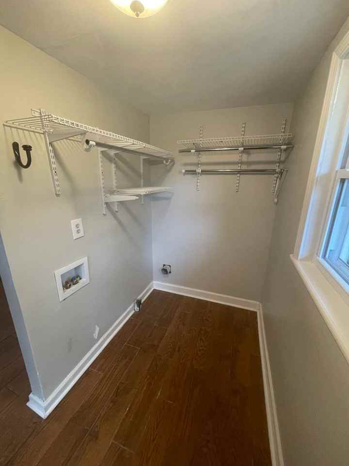 1304 Douglas Ave - Photo 6 of 15