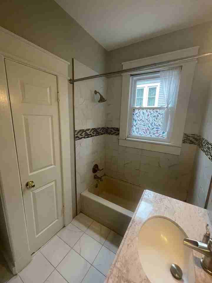1304 Douglas Ave - Photo 7 of 15