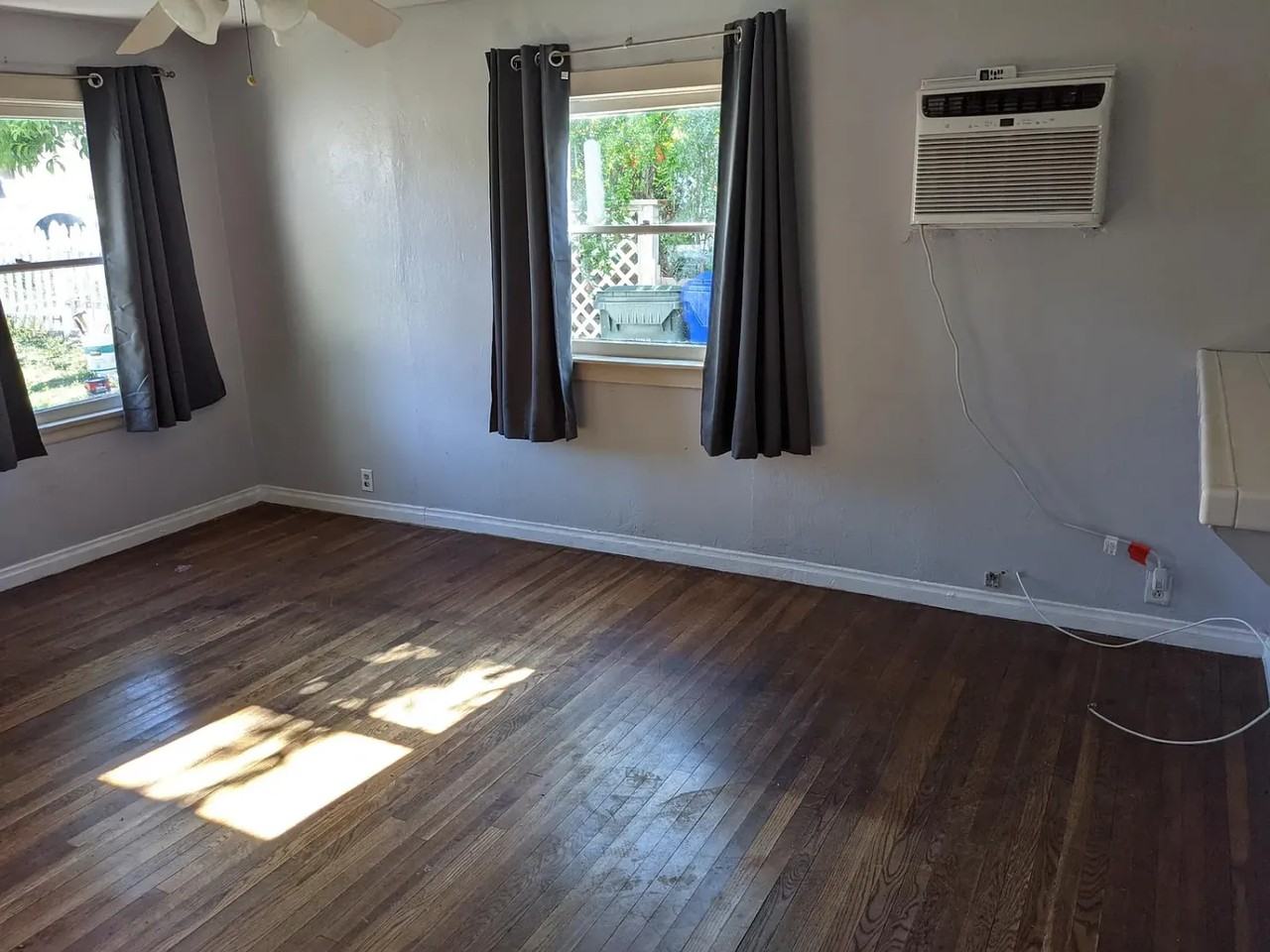 35175 Acacia Ave - Photo 3 of 5