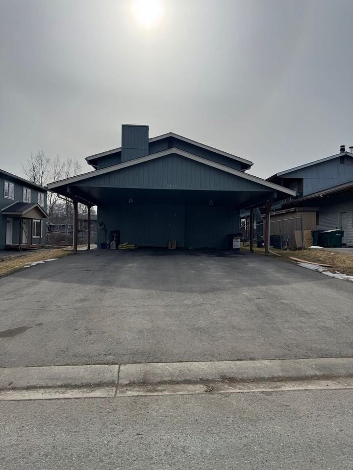 8010 Northwind Ave - Photo 3 of 18