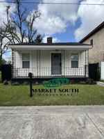 featured image of 905 Elliott Ave