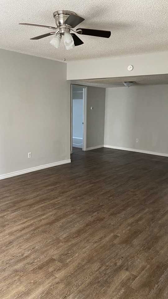 935 Linde Avenue - Photo 2 of 11