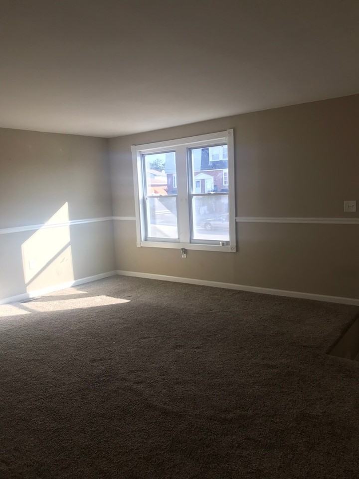 212 Alban Dr - Photo 3 of 8