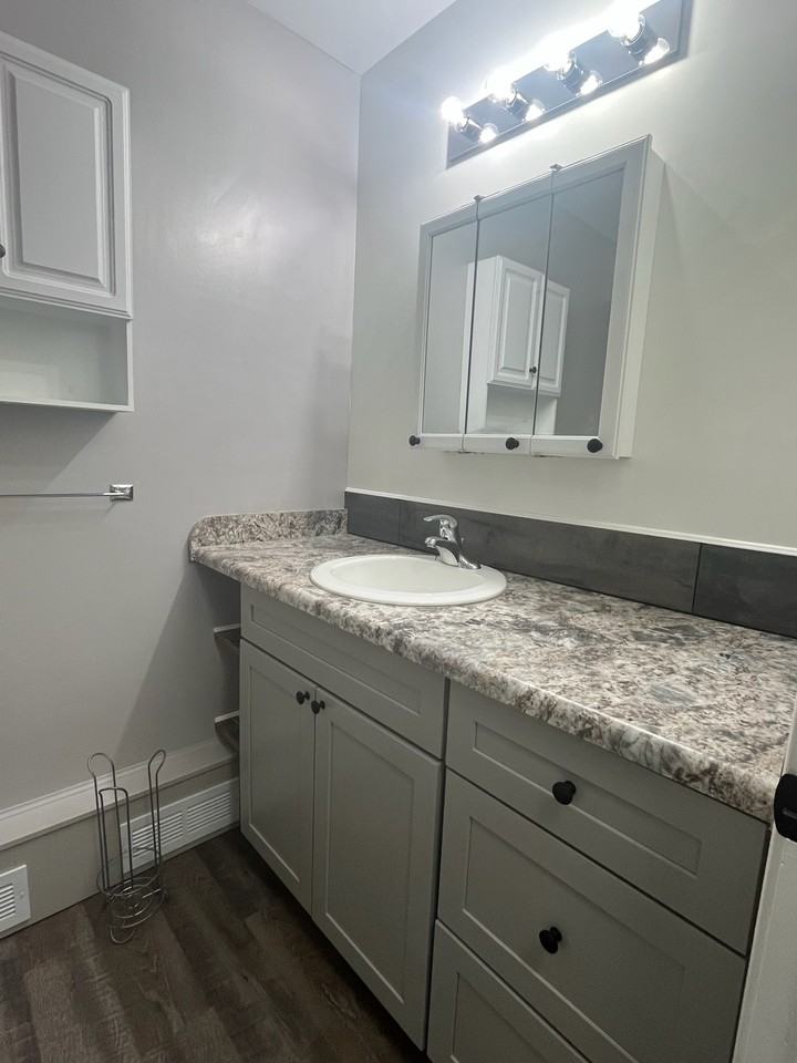 Avery Avenue - Photo 3 of 13