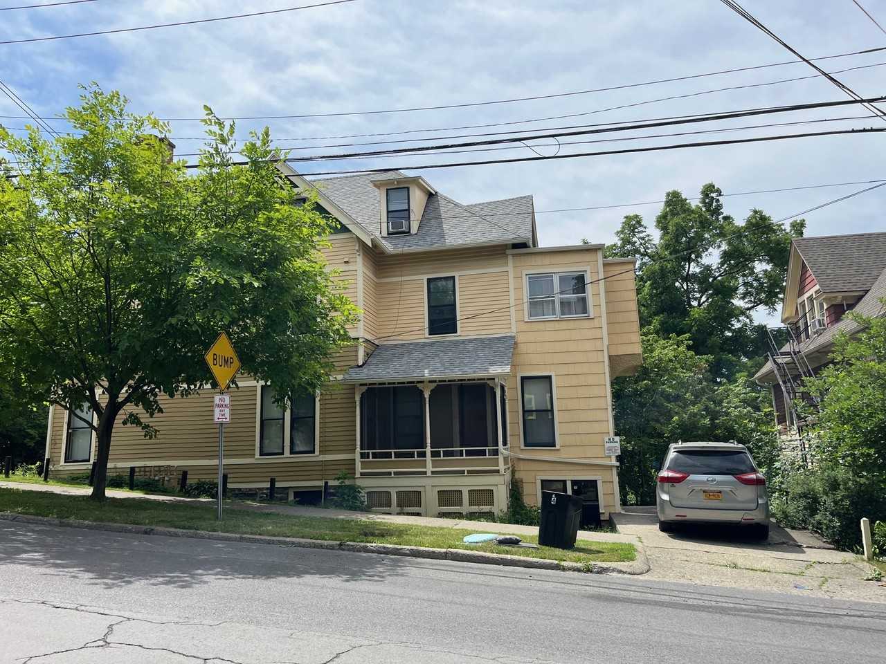 214 Stewart Avenue - Photo 5 of 5