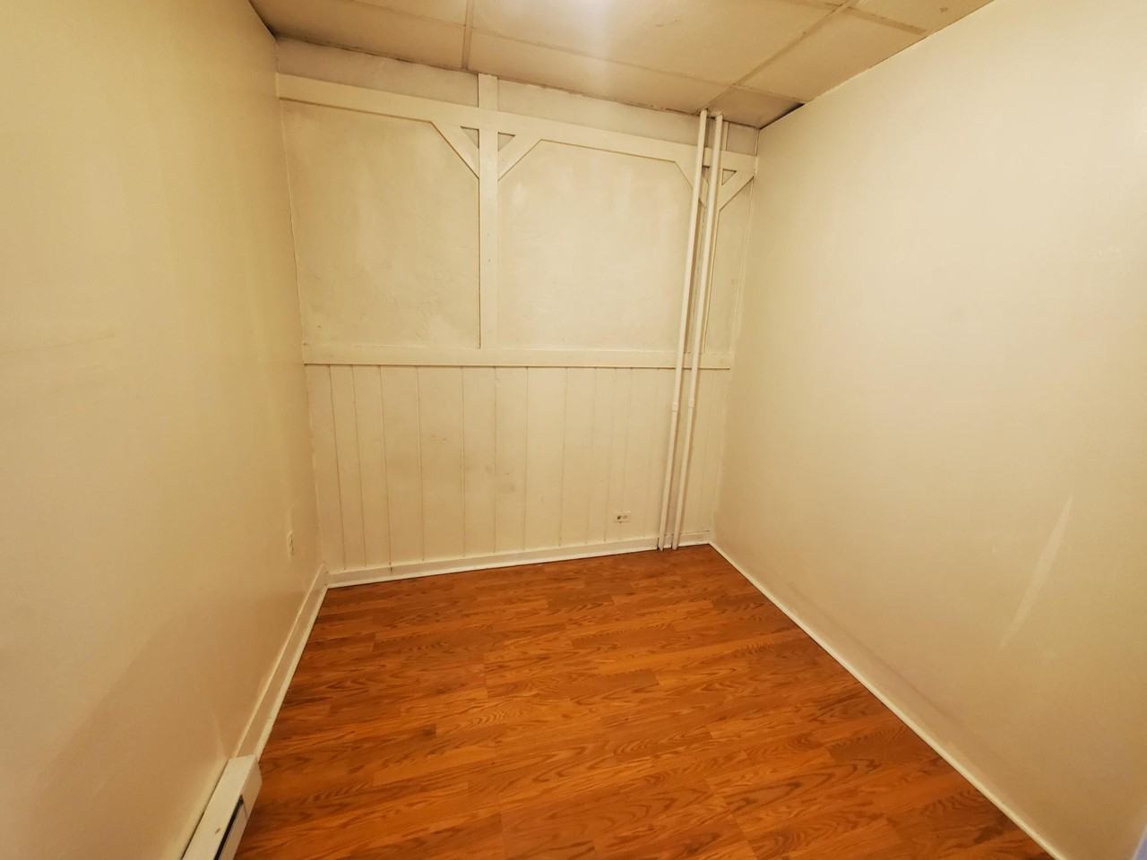 960 N 11th St - Photo 4 of 7