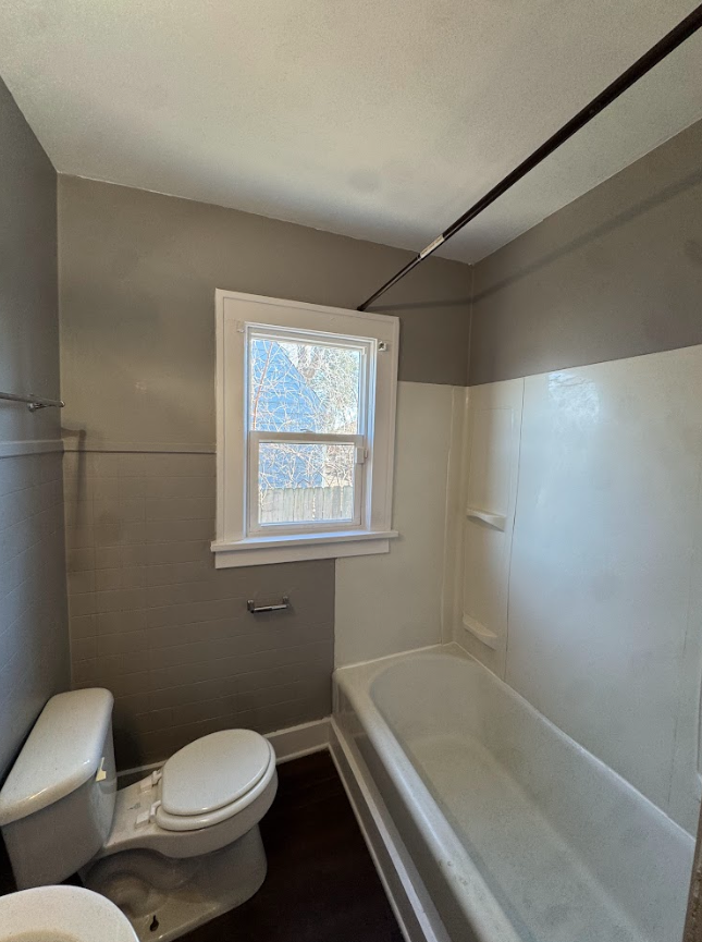 821 East 19th Street - Photo 3 of 12