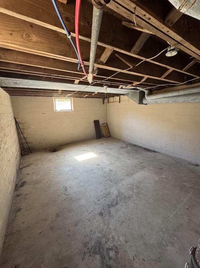 821 East 19th Street - Photo 6 of 12