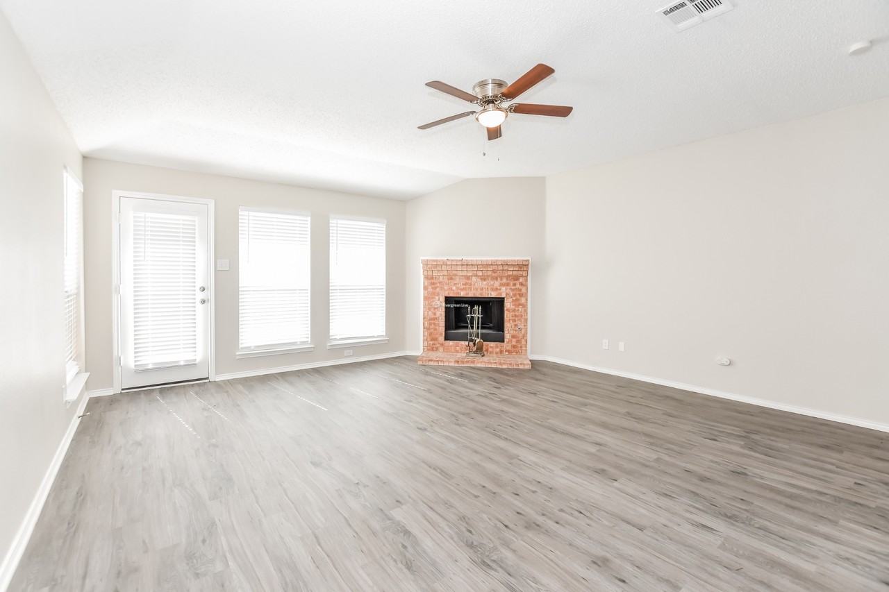 2833 Island Wren Dr - Photo 3 of 18