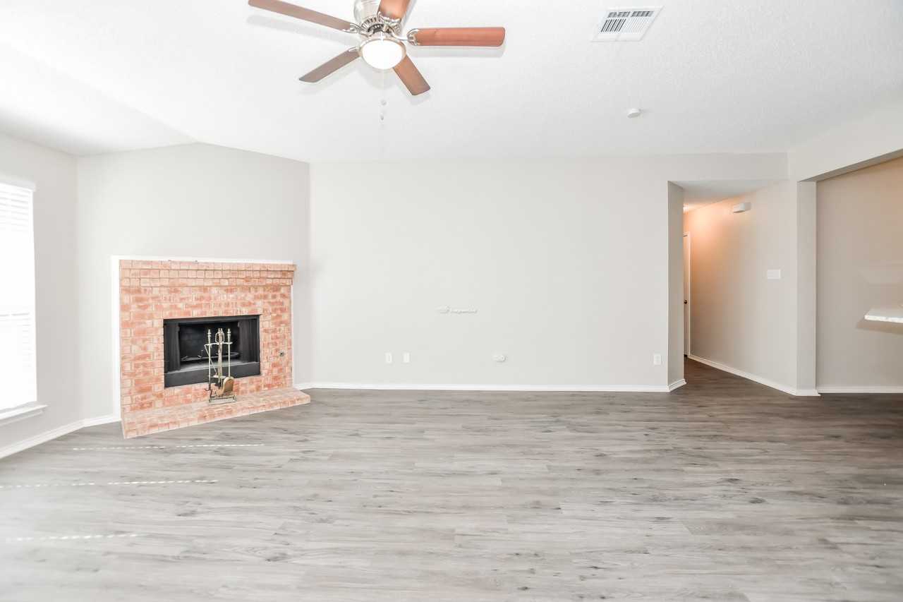 2833 Island Wren Dr - Photo 2 of 18