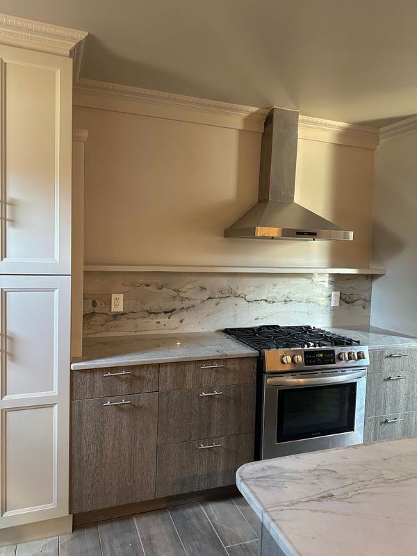 124 W Franklin St - Photo 2 of 12