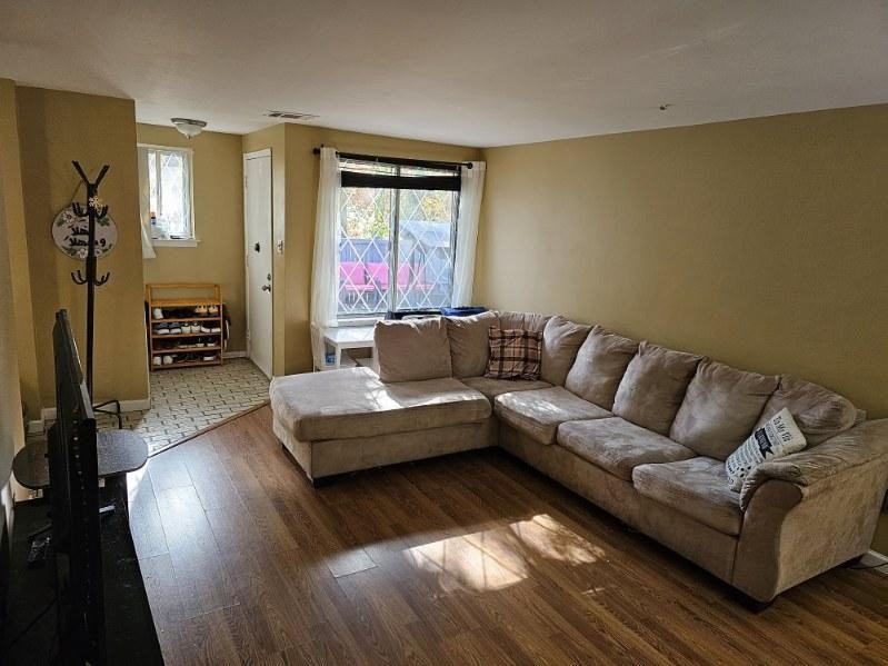 200 Skyline Dr #200 - Photo 2 of 12