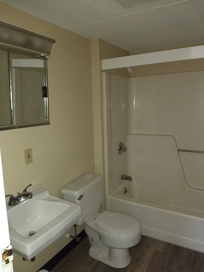 609 Ocean Ave #24 - Photo 7 of 9