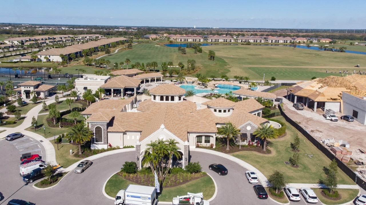 17704 Gawthrop Dr #106 - Photo 3 of 32