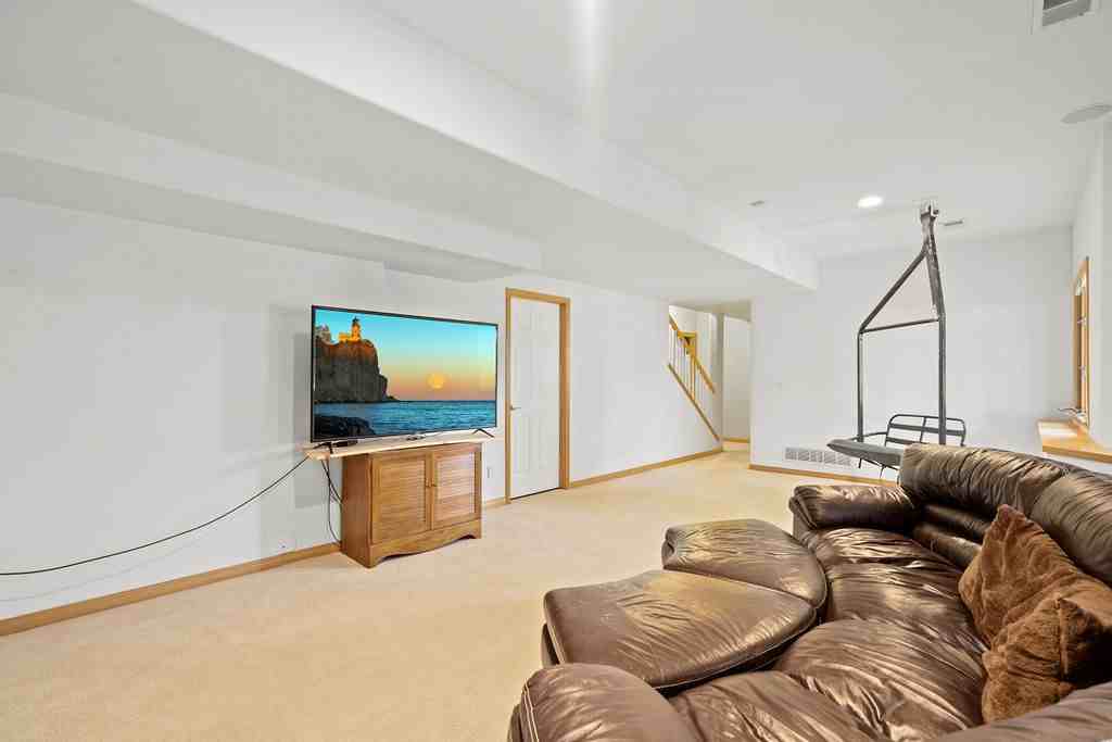 903 Pinnacle Pl #A - Photo 2 of 11