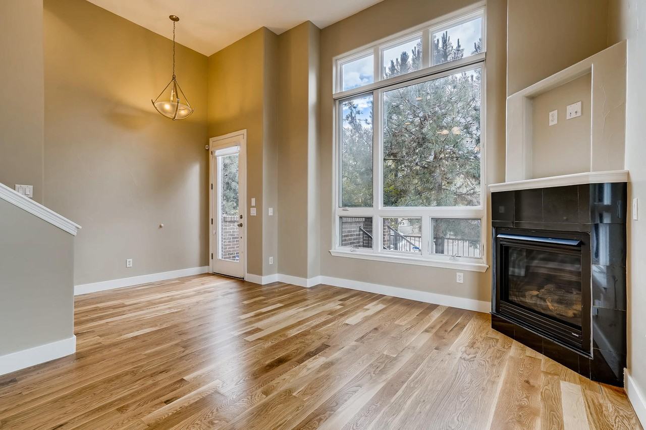 1657 N Franklin St - Photo 7 of 30