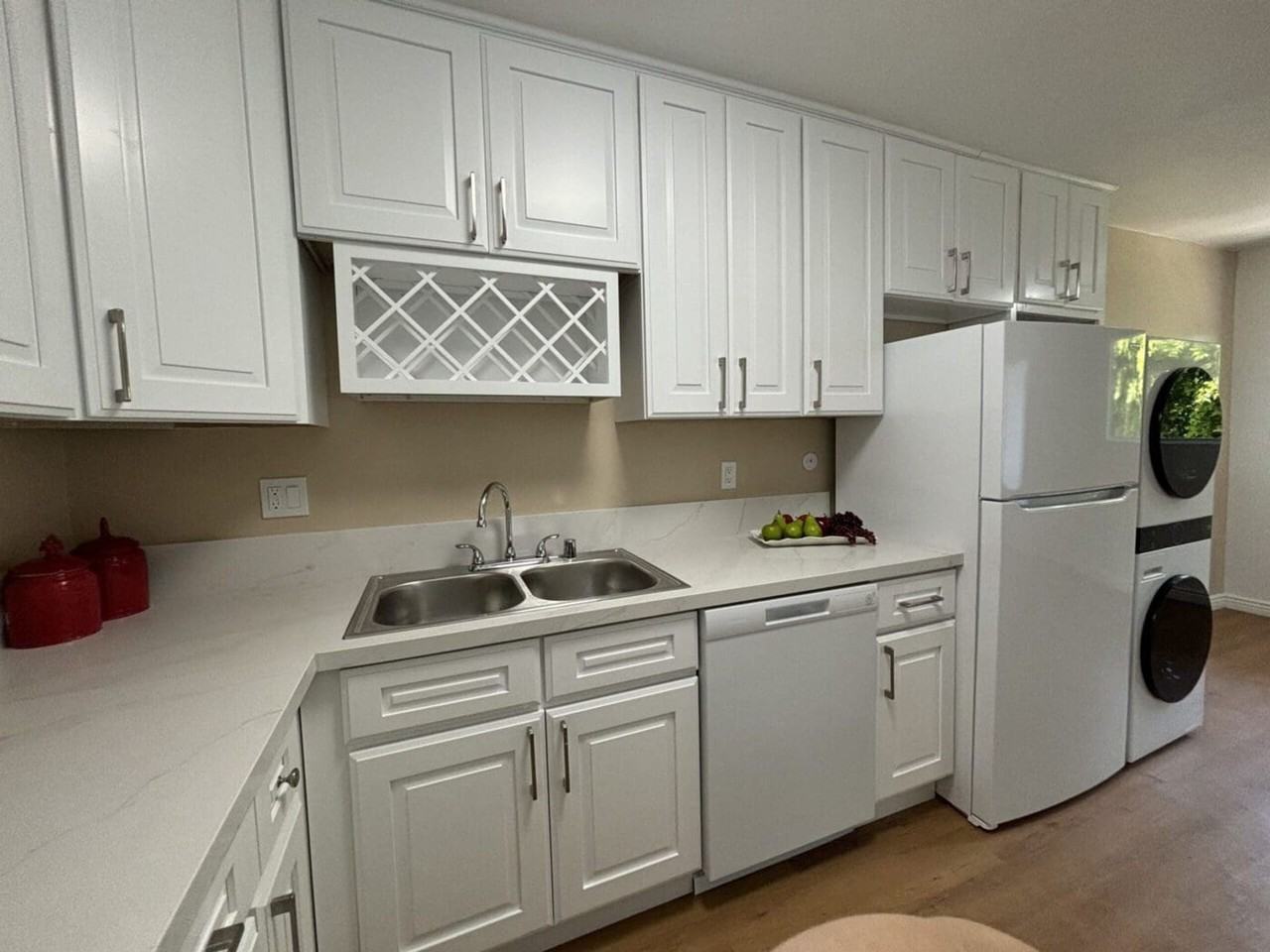 Casa de Helix Apartments - Photo 7 of 50