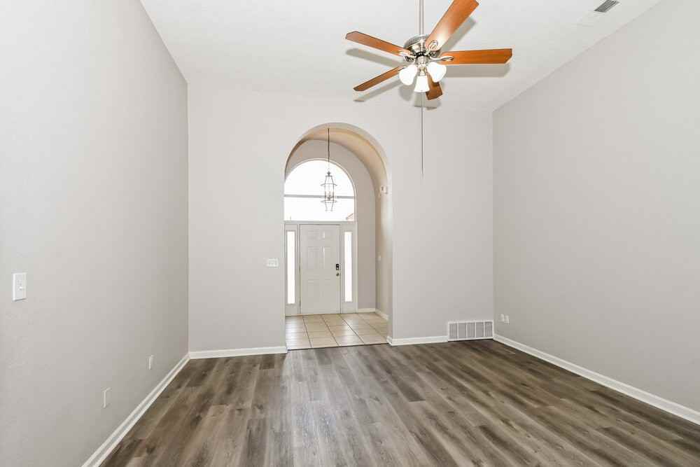 9946 Rachel Shea Ave - Photo 5 of 16