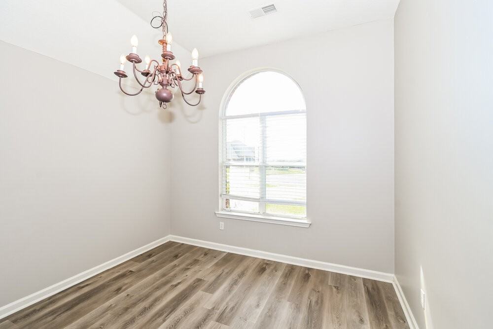 9946 Rachel Shea Ave - Photo 6 of 16