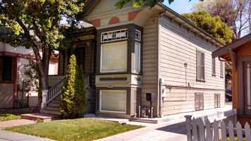 featured image of 382 S 10th St