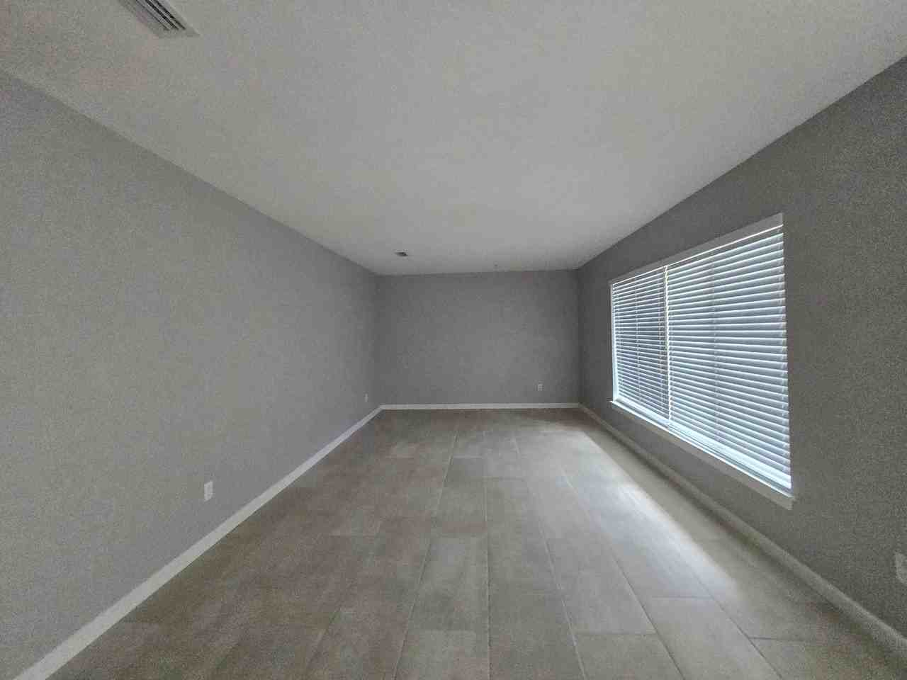 3608 Nw 22nd Pl - Photo 2 of 23