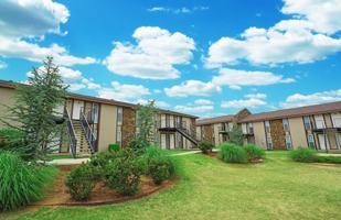 featured image of 921 Ne 12th St