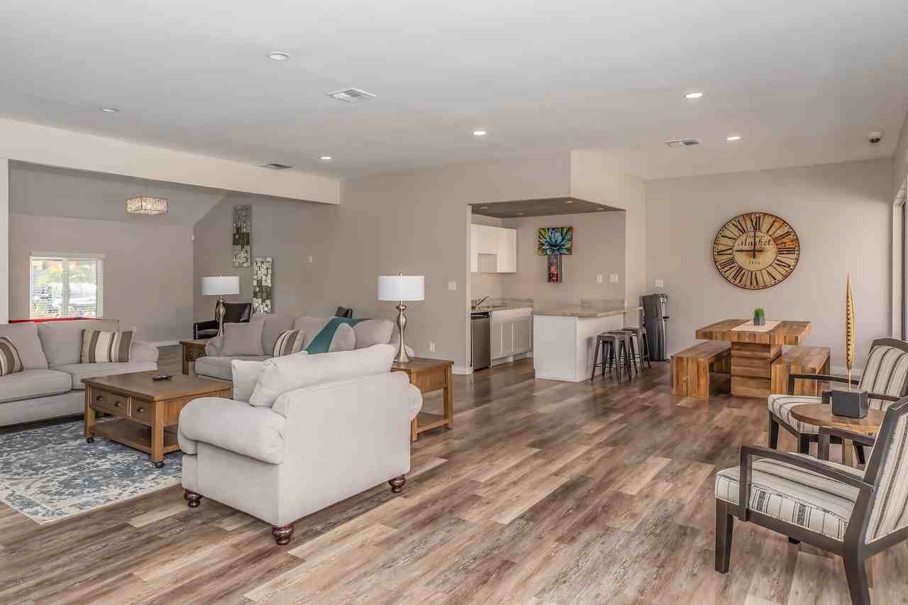 Aqua Apartments - Photo 7 of 31