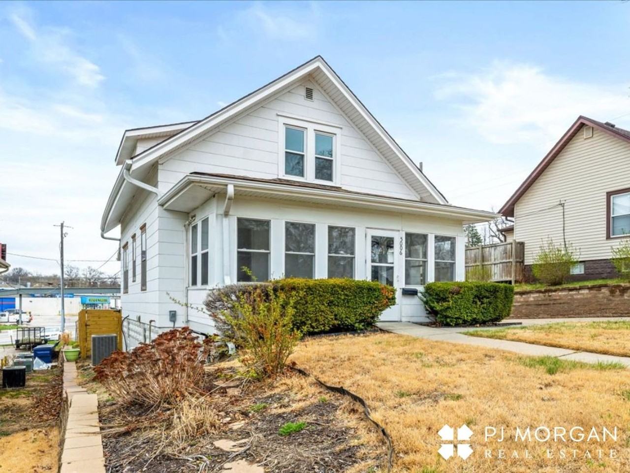 5006 Pine St - Photo 3 of 26