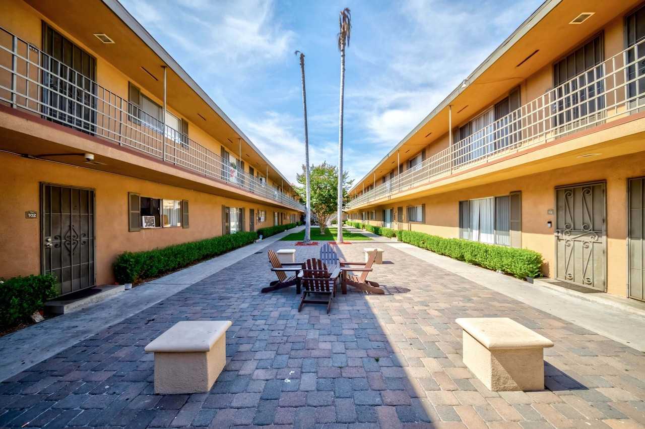 The Rancho Shops LLC - Photo 2 of 4