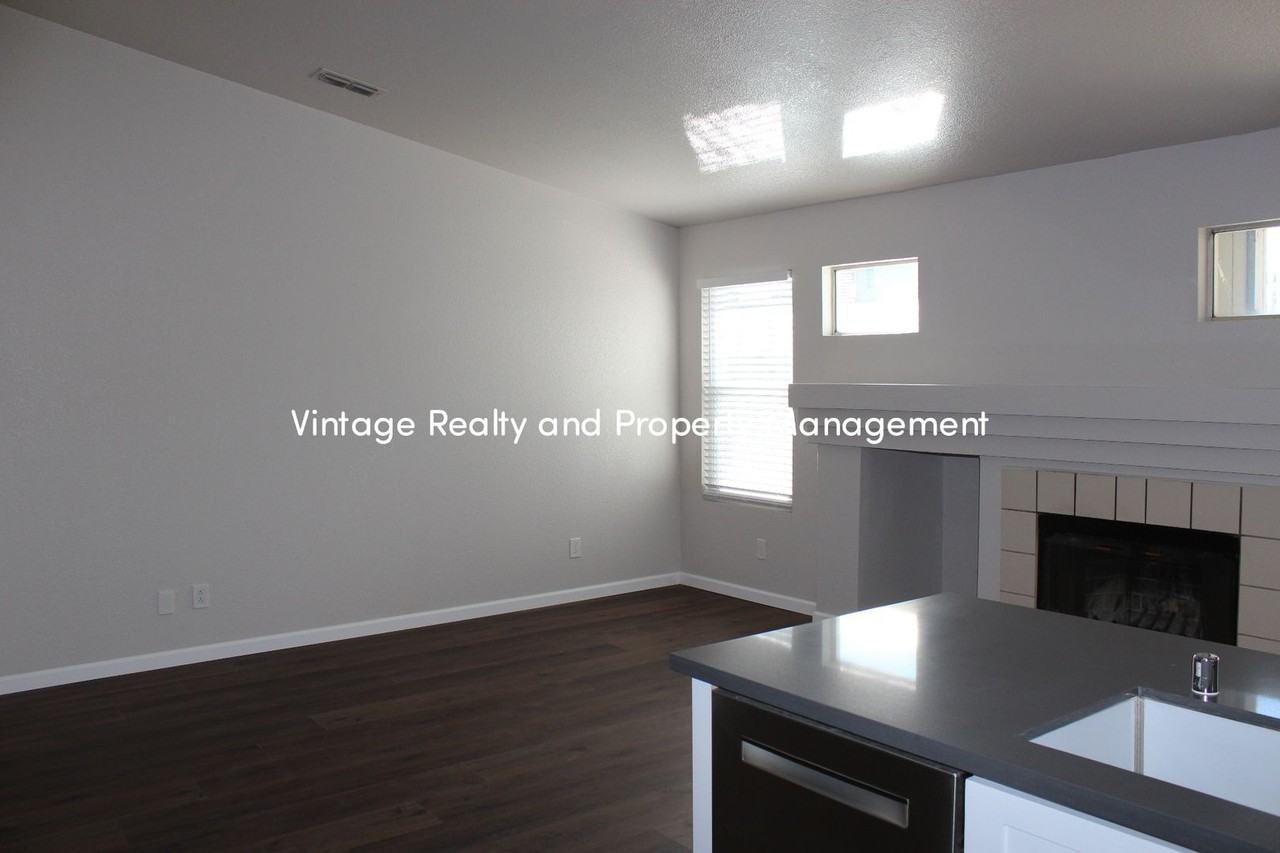 3375 Buttrick Ln - Photo 7 of 13