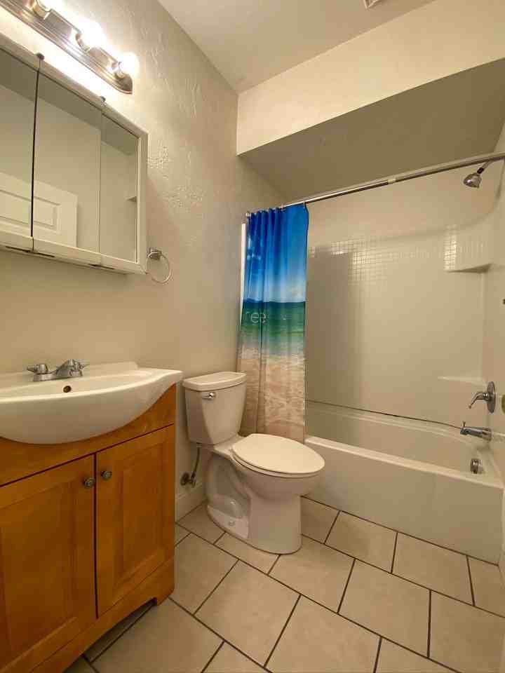 5535 Beeler St - Photo 7 of 12