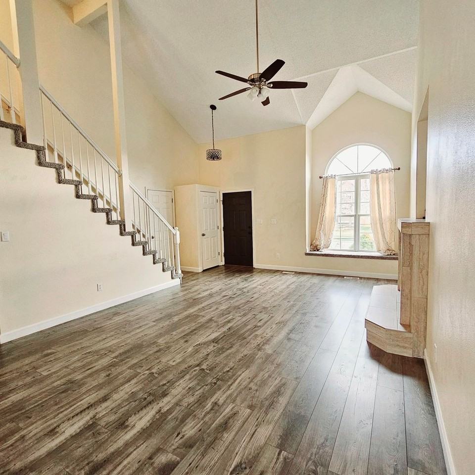 8224 Horn Run Rd - Photo 7 of 29