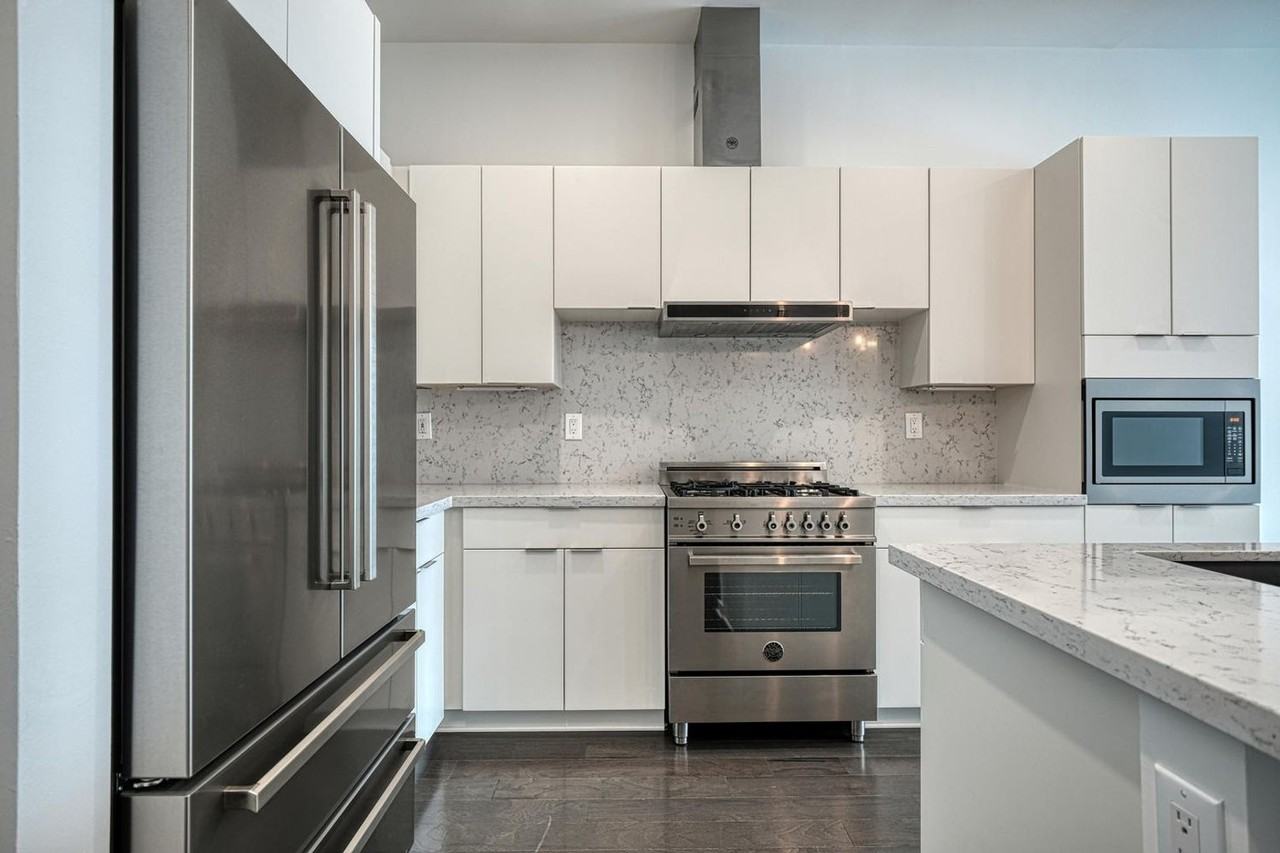 207 W Johanna St - Photo 4 of 19