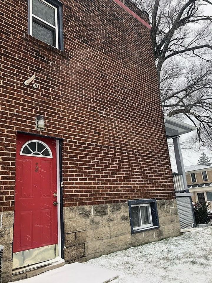 238 N Summit - Photo 4 of 18