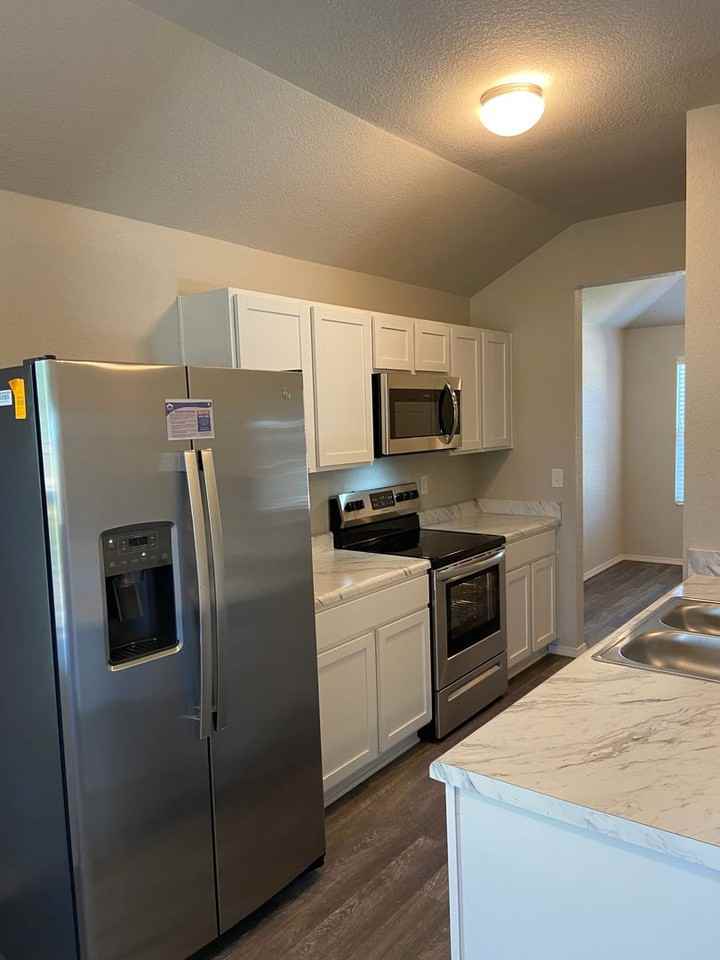10413 Cypress Knee Dr - Photo 7 of 20
