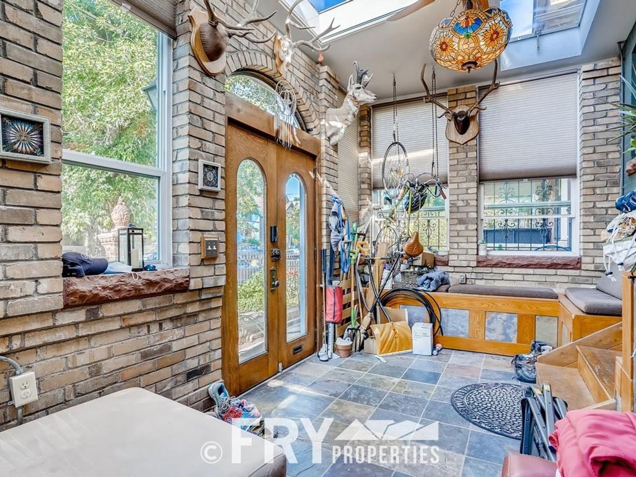 431 E 1st Ave - Photo 5 of 29