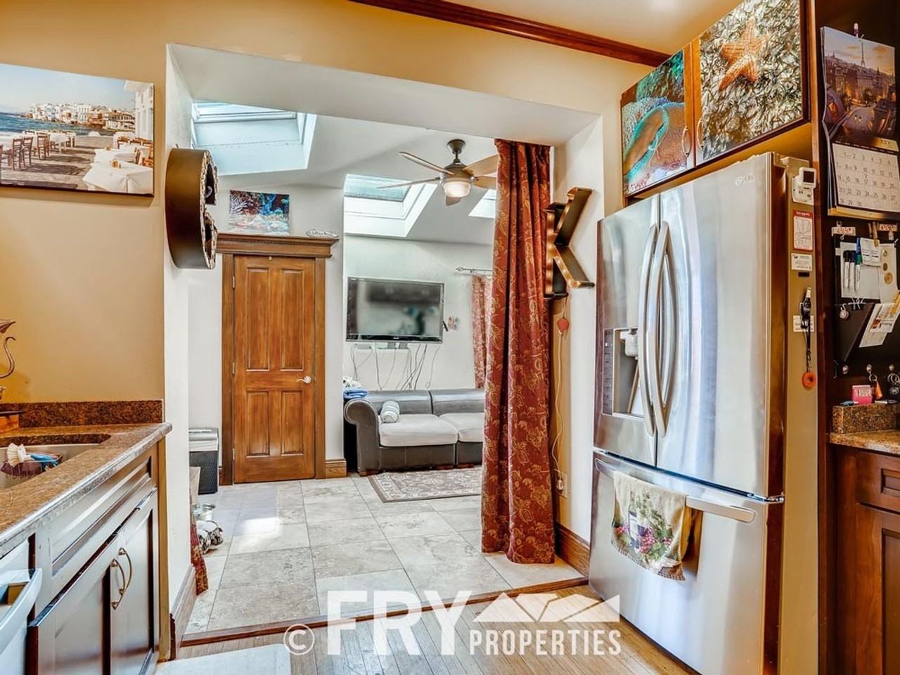 431 E 1st Ave - Photo 7 of 29