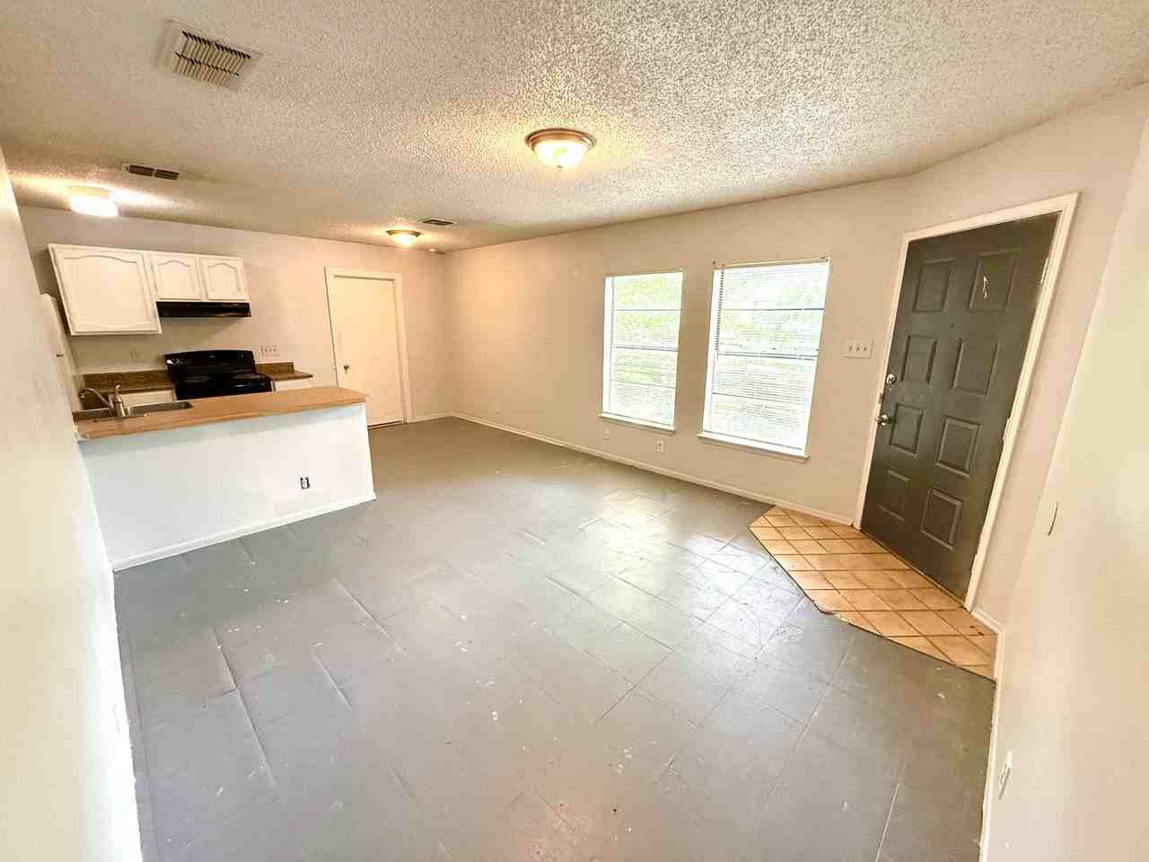 6921 Belforest - Photo 3 of 10