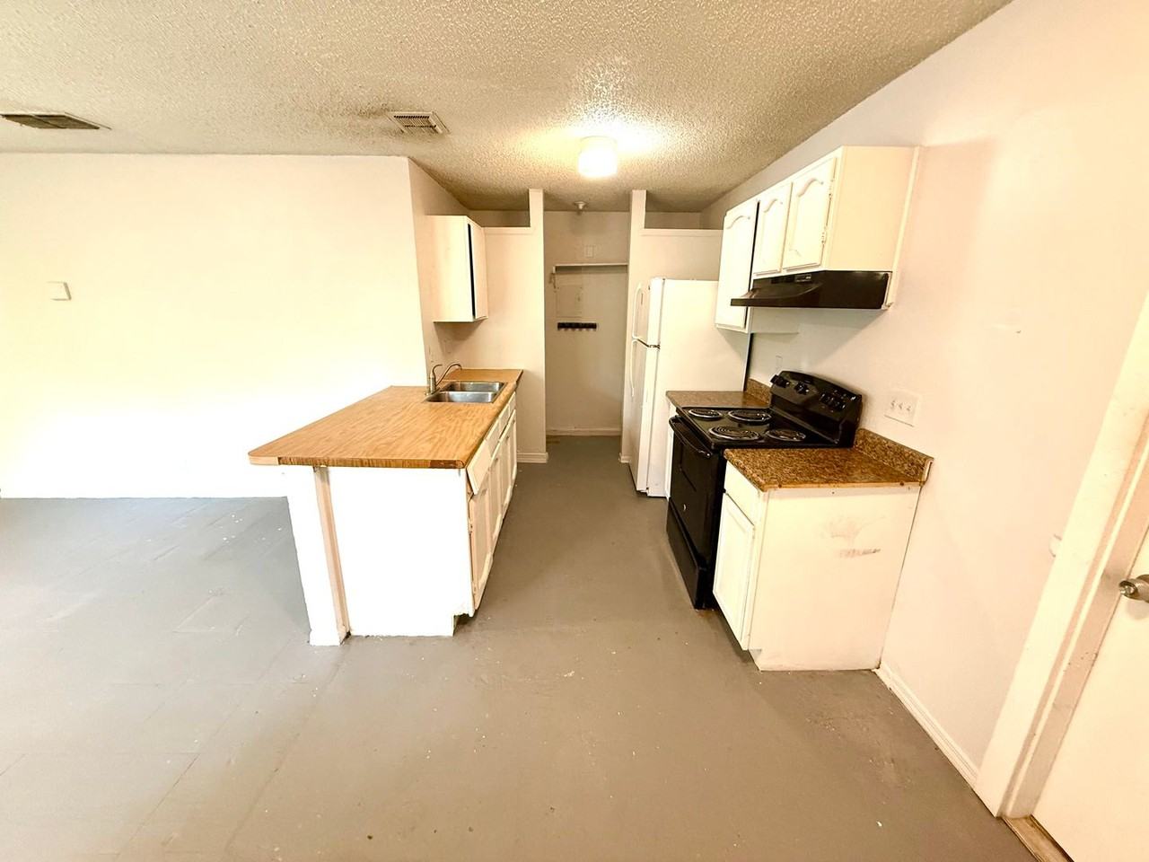 6921 Belforest - Photo 5 of 10