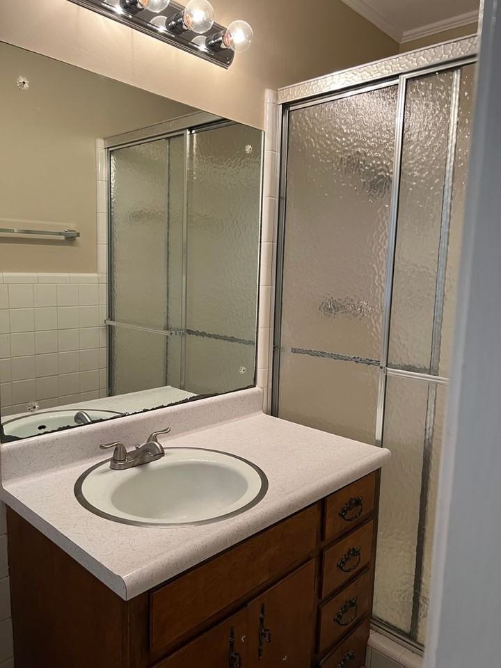 607 6th St Ne - Photo 3 of 13